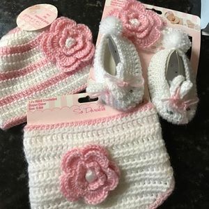 Baby crocheted diaper cover,hat/head wrap, booties