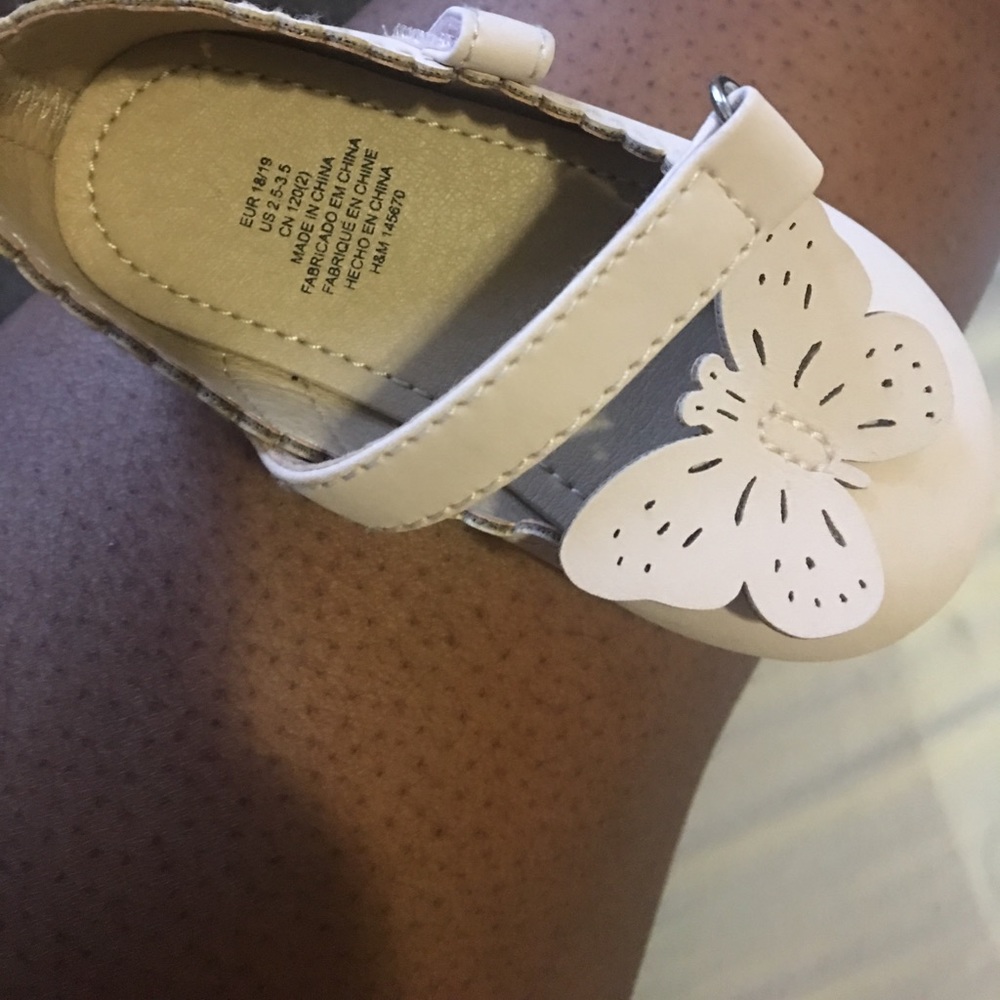 H&M baby girl butterfly flats
