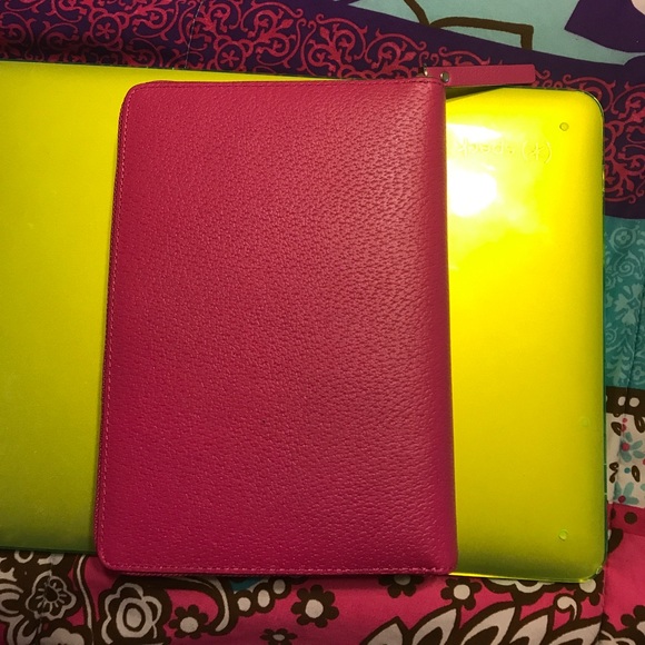 Kate Spade Planner/Agenda - Picture 2 of 7