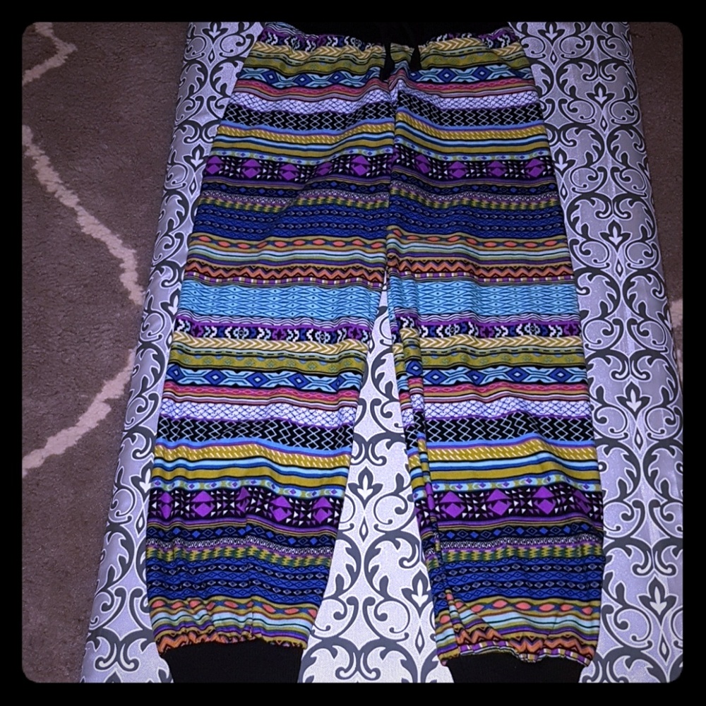 Girls size 7/8 Lulu Luv joggers