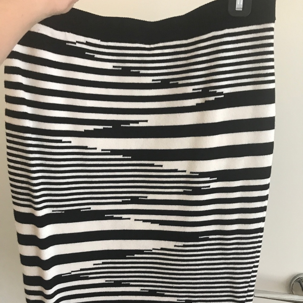 Fitted sweater pencil skirt