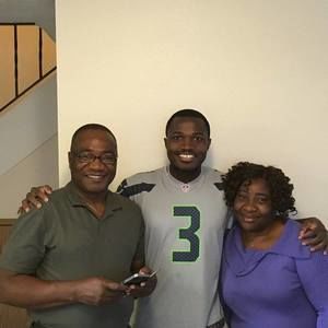 Meet your Posher, Stephen