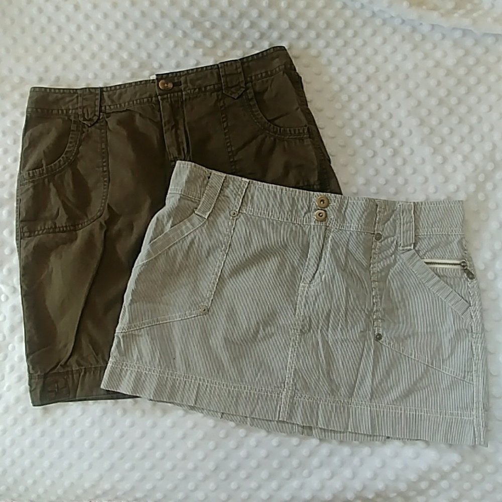 Lot of 2 Old Navy denim button skirts