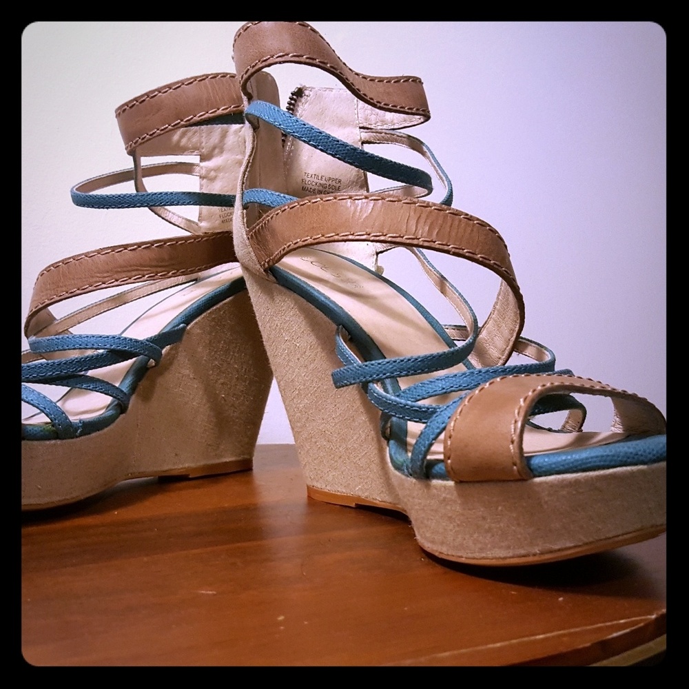 Joe's Jeans brand strappy blue/tan wedge sandals