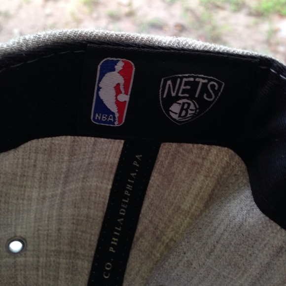 I am selling a Brooklyn Nets SnapBack!!! - Picture 6 of 7