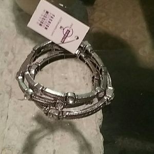 Just Jewelry Silver Tone Stretch Bracelet
