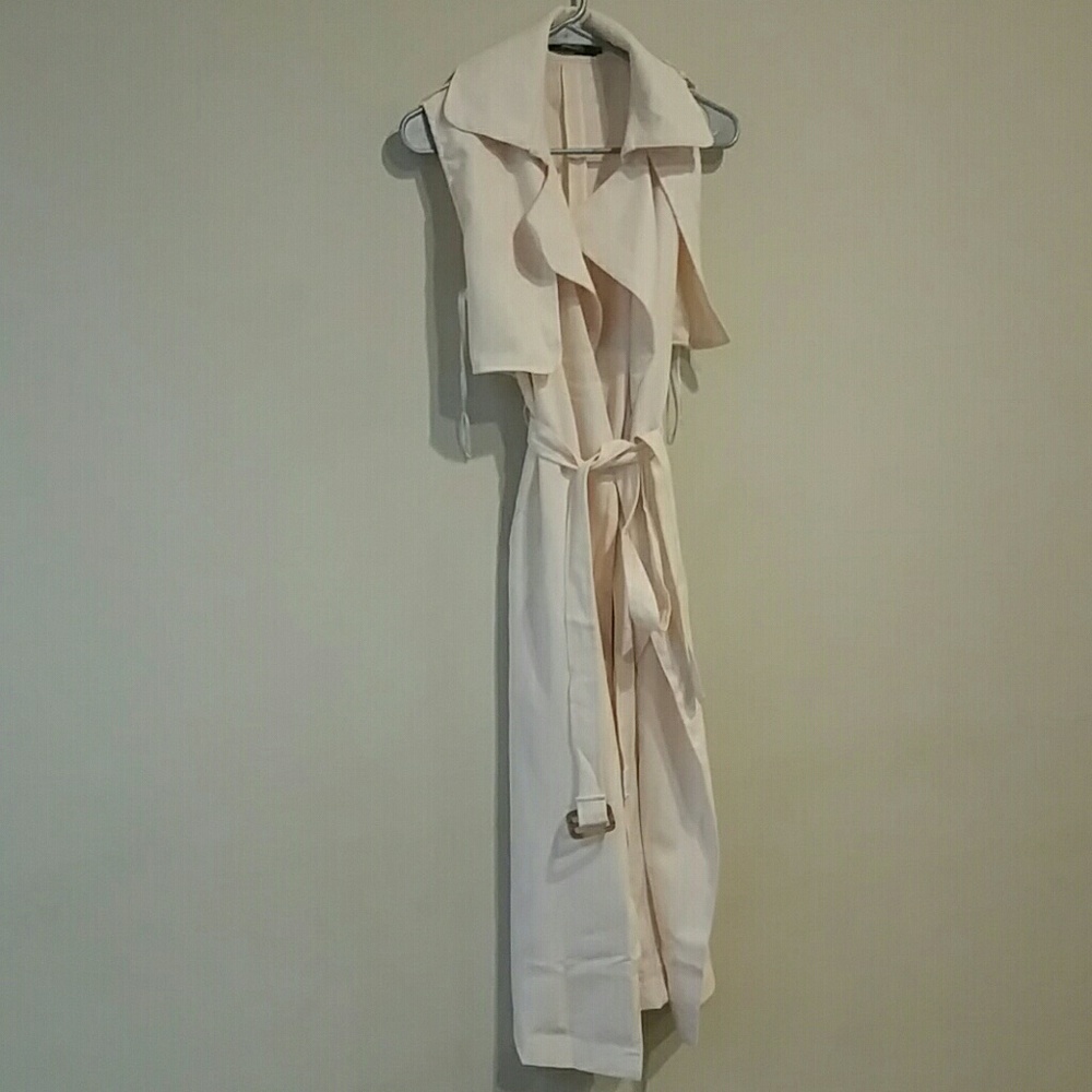 Trench sleeveless