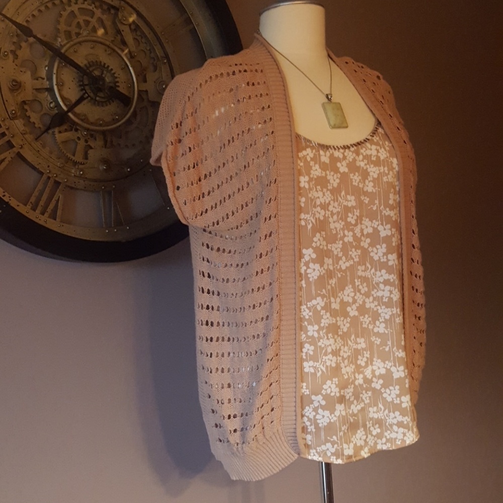Short sleeved Mossimo cardigan (M)