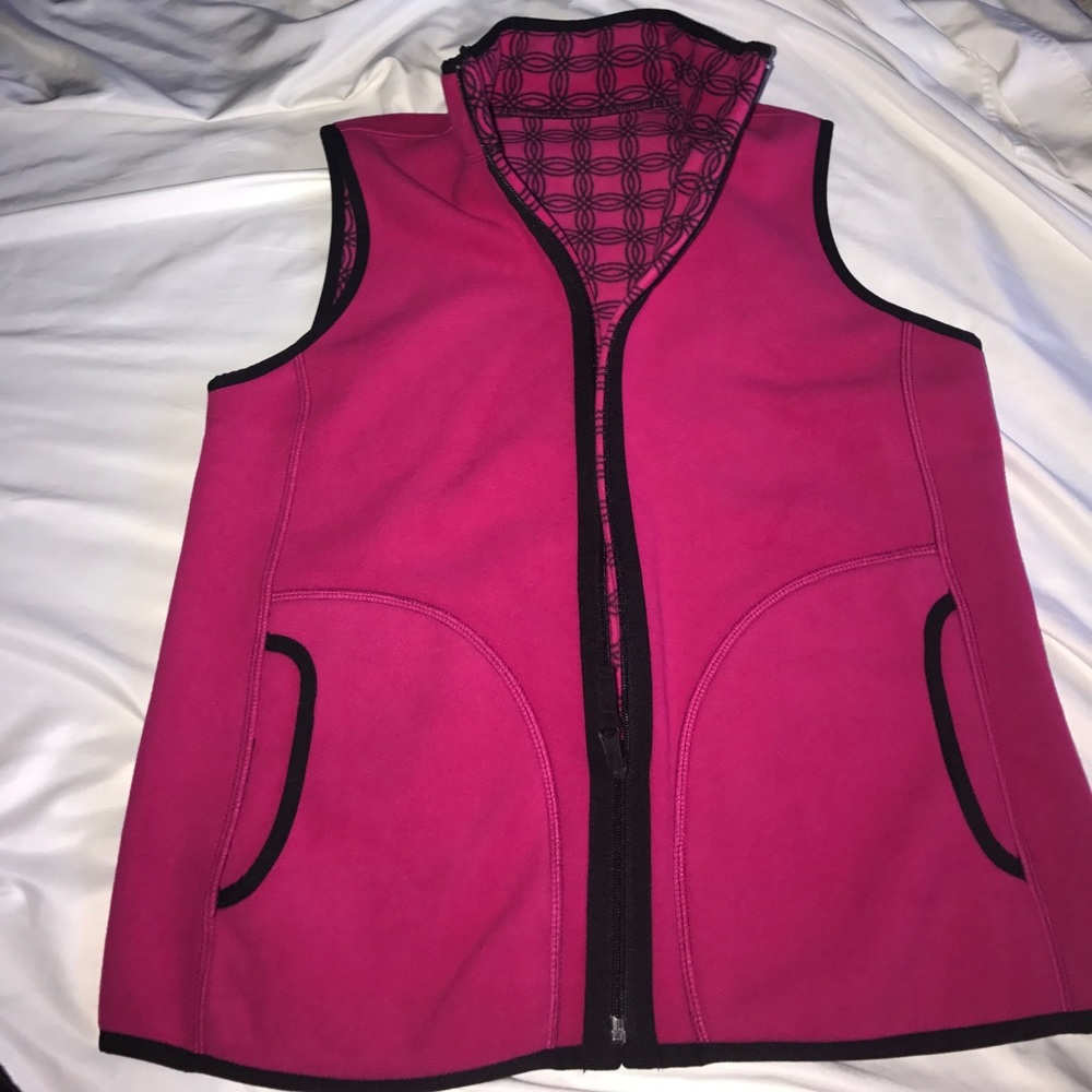 Reversible fleece vest