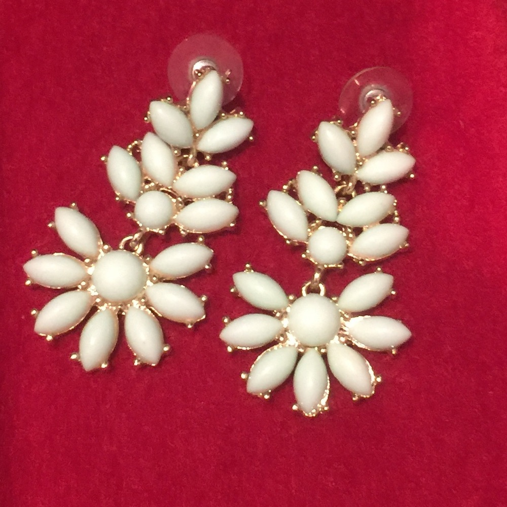 Mint/gold earrings