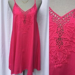 Dainty and sweet! Pretty in hot pink!