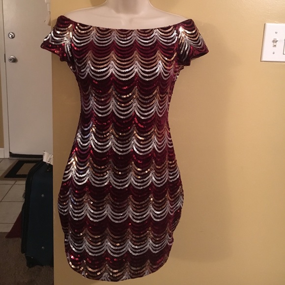 Windsor Dresses & Skirts - Maroon/Silver/Gold Sparkly Dress