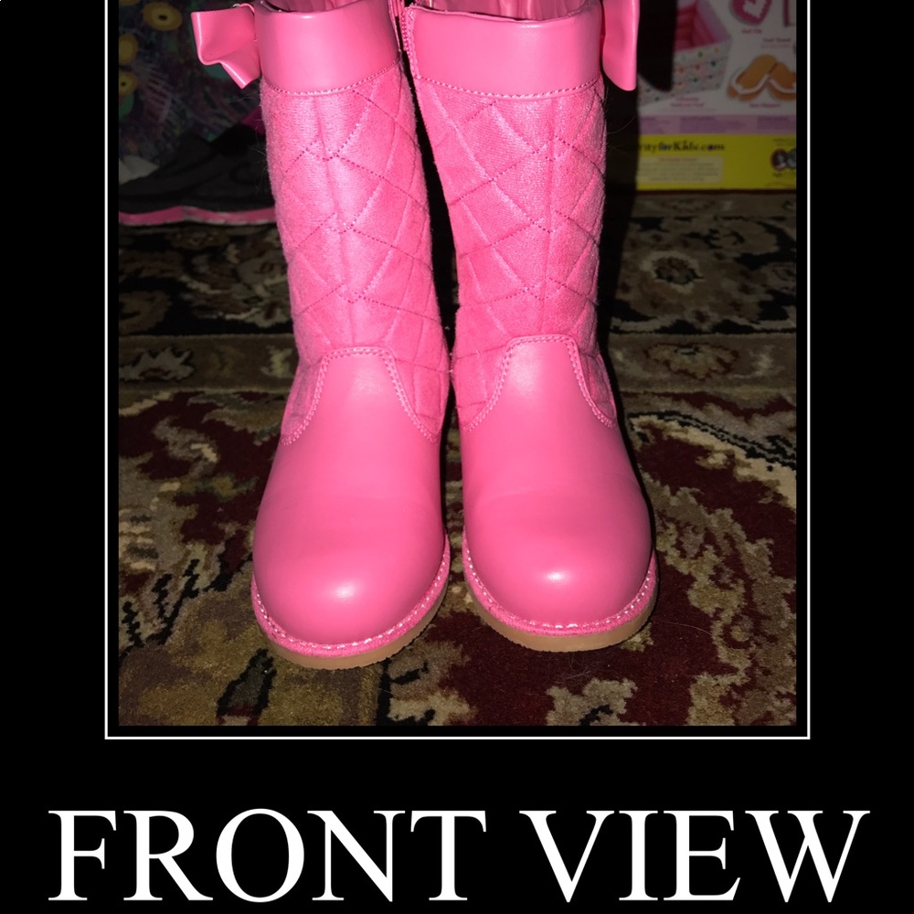 Never worn bubble gum pink boots Gymboree.