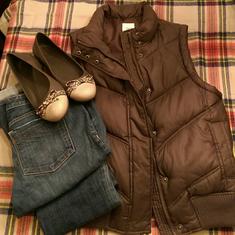 Women's Gap puffer vest