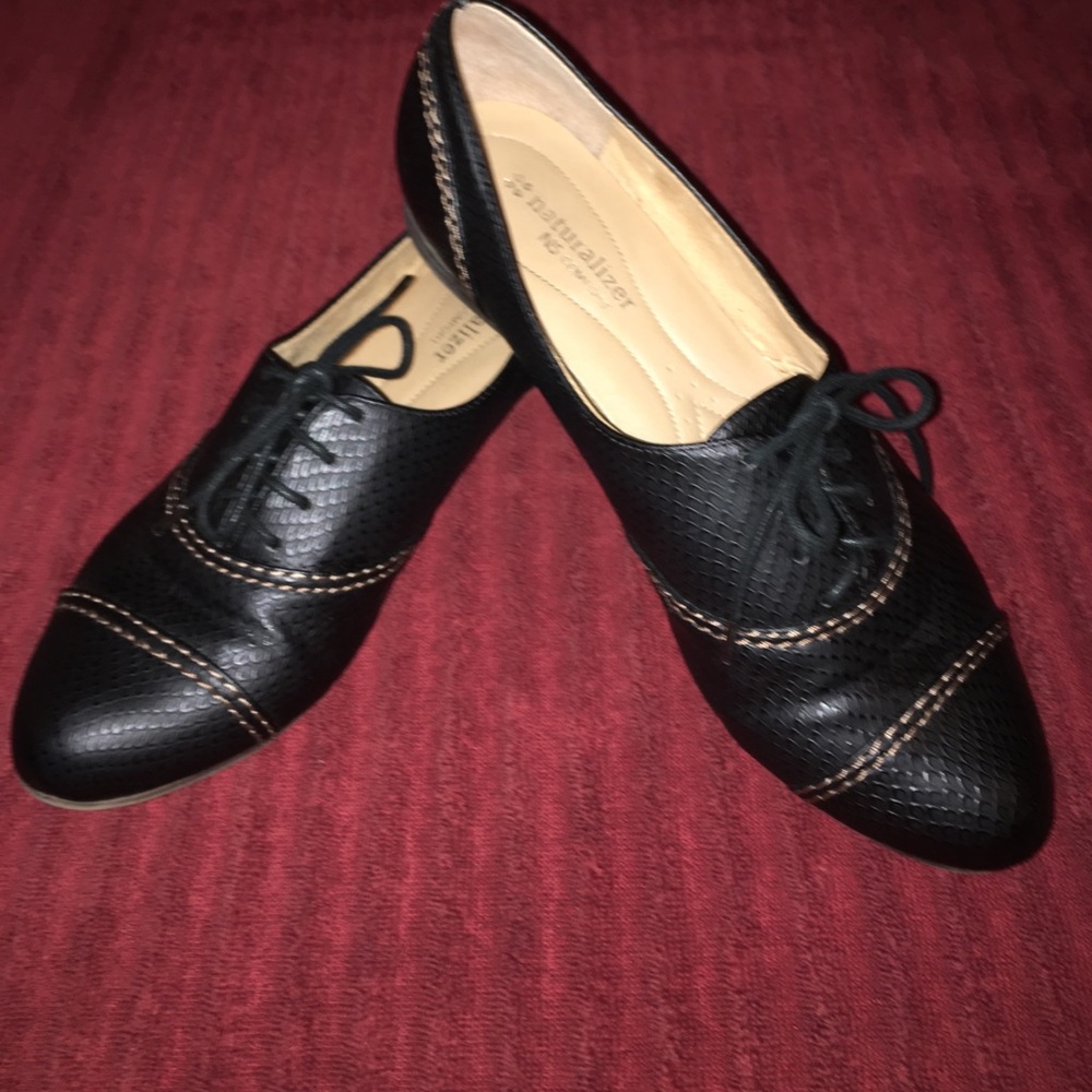 Naturalizèr cute penny loafer type