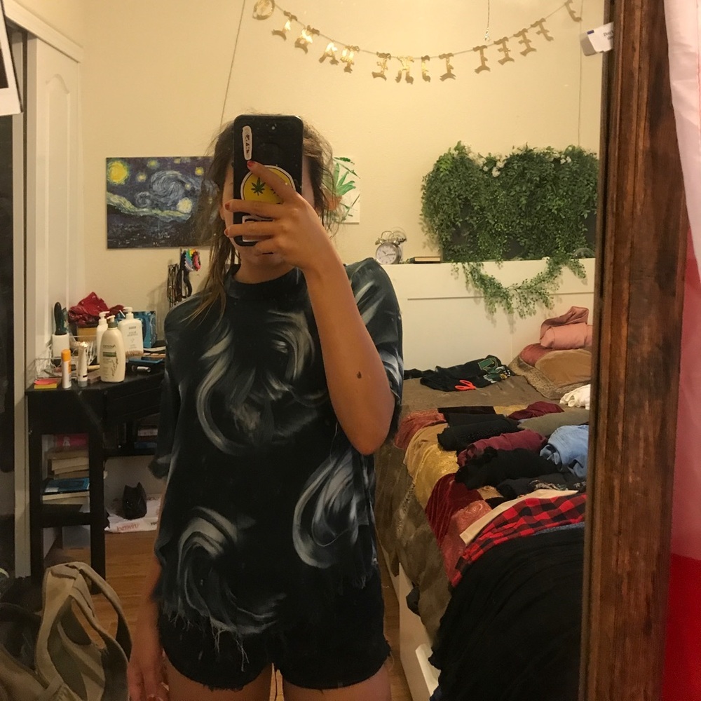 Viscose navy and white high neck tee