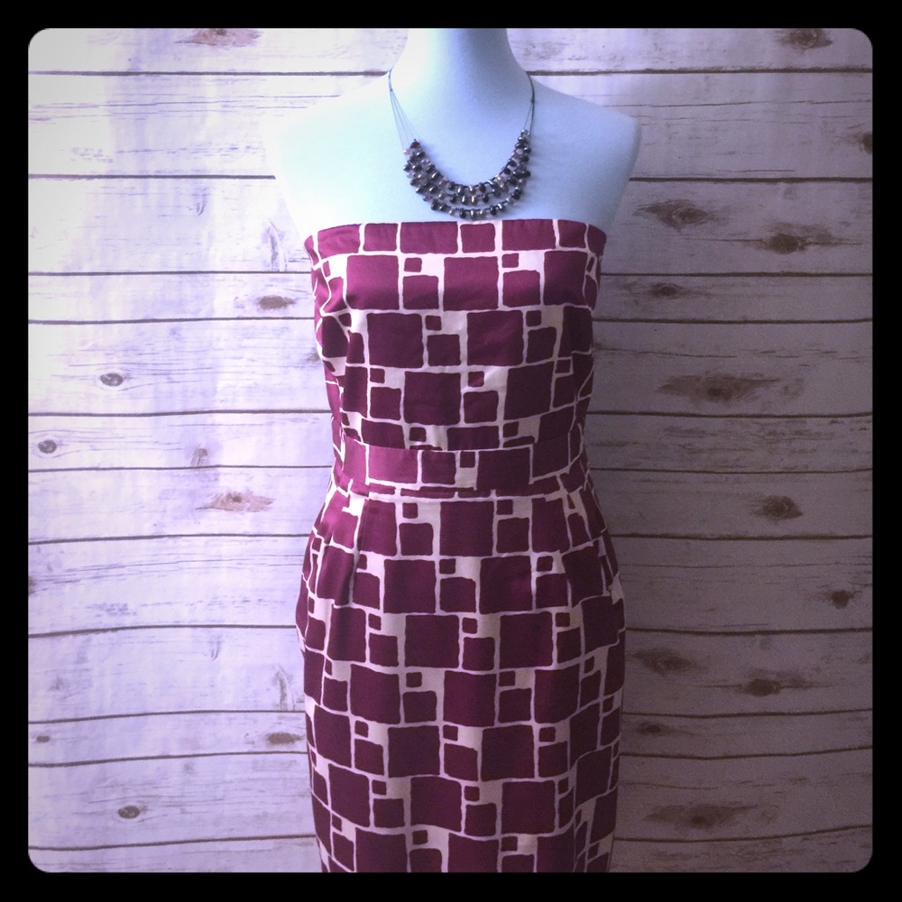 Slimming BANANA REPUBLIC Dress