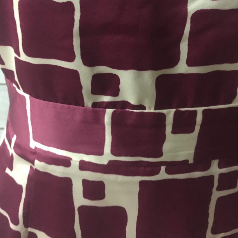 Slimming BANANA REPUBLIC Dress - Picture 3 of 5