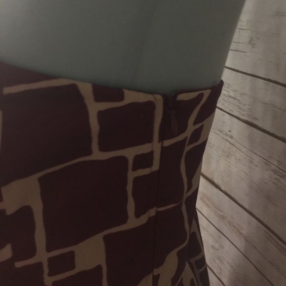 Slimming BANANA REPUBLIC Dress - Picture 2 of 5