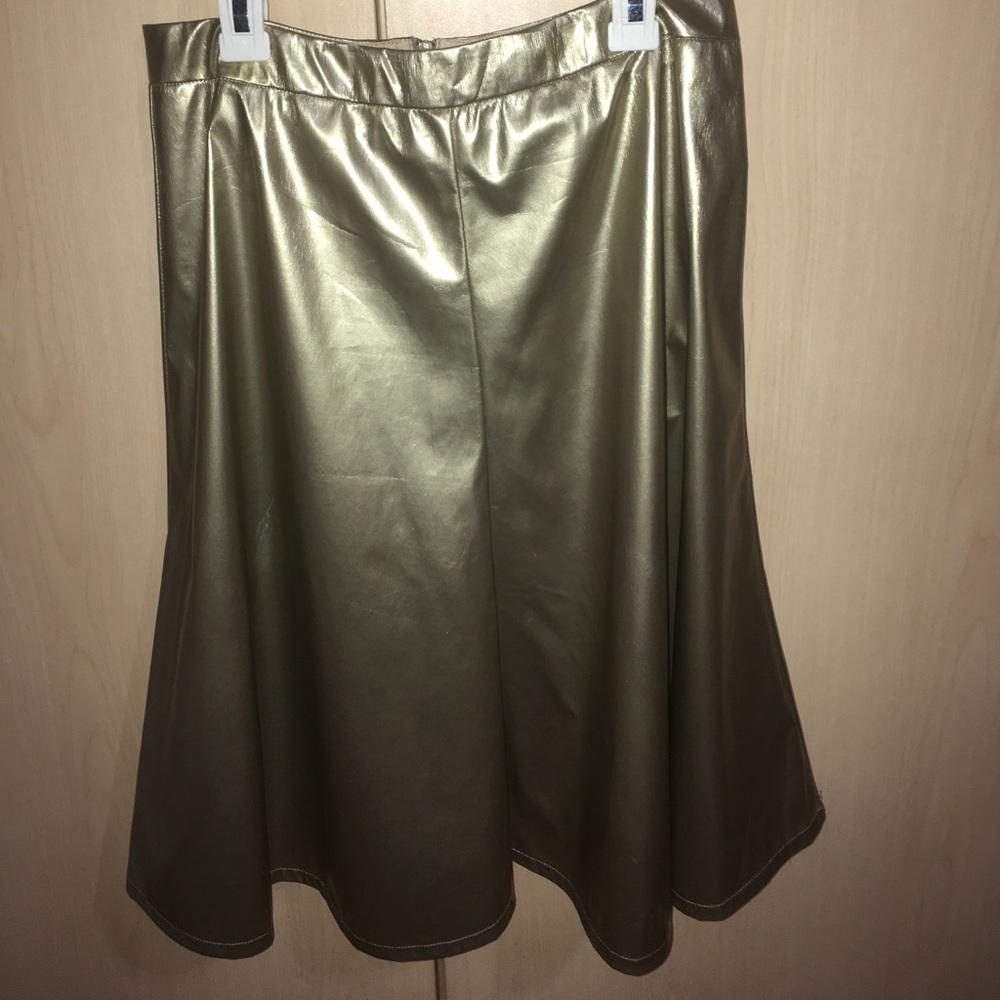 Midi flare skirt