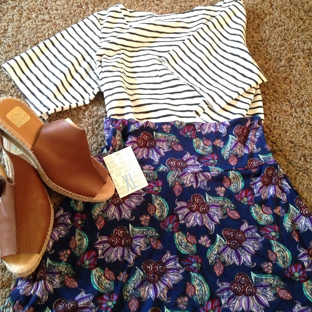 Lularoe Azure skirt XL