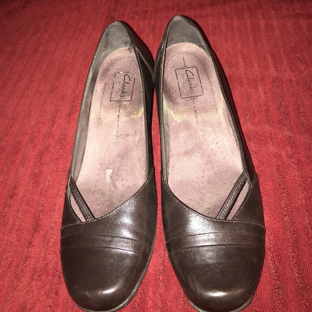 Clarks! Worn for work! 9 - Picture 2 of 8