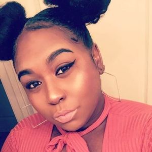 Meet your Posher, Myisha
