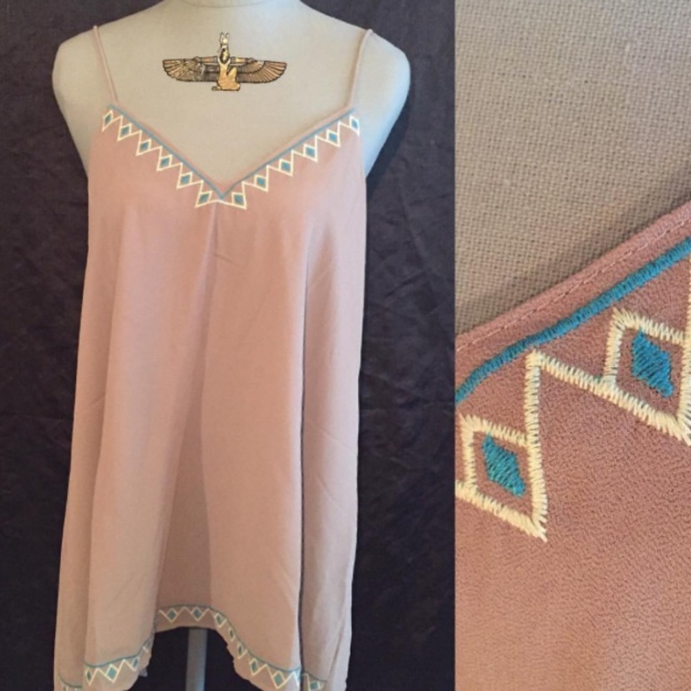Dainty aztec dressy tank!