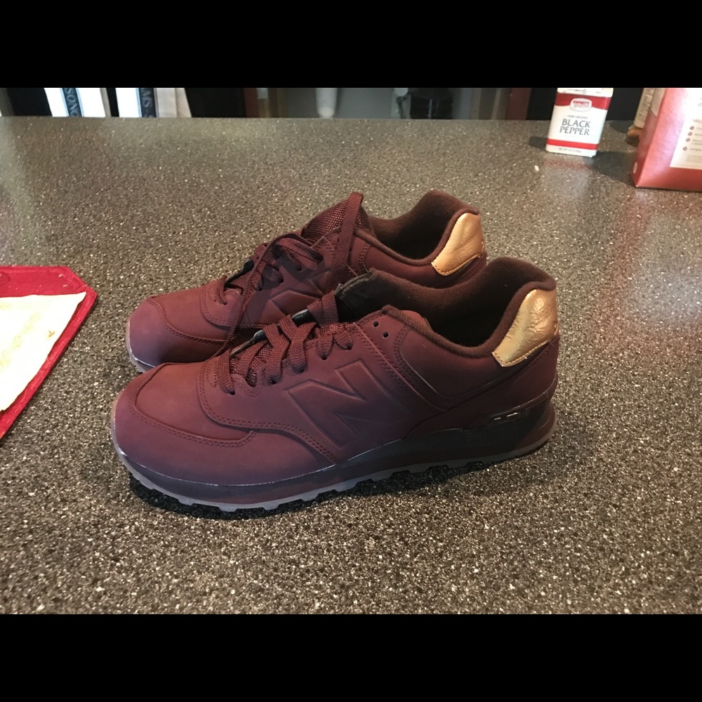 Maroon new balance