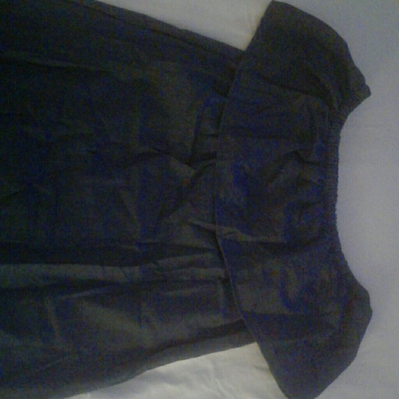 Top - Picture 2 of 2