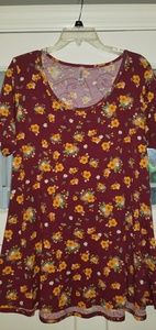 Lularoe classic tee