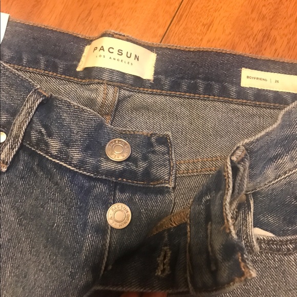 Pac Sun NWT Distressed boyfriend jeans - Picture 3 of 4