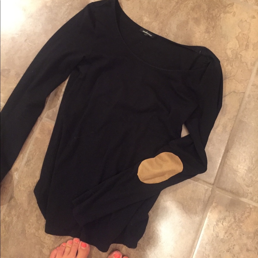 Long sleeve tee