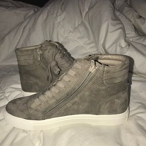 STEVE MADDEN sneakers
