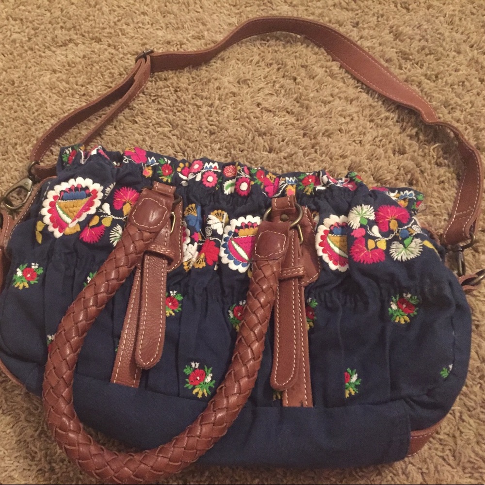 Vintage embroidered bag