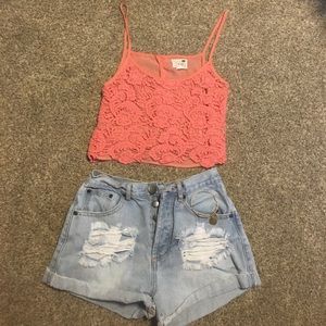 Pink lacy, mesh open back crop top 🌸