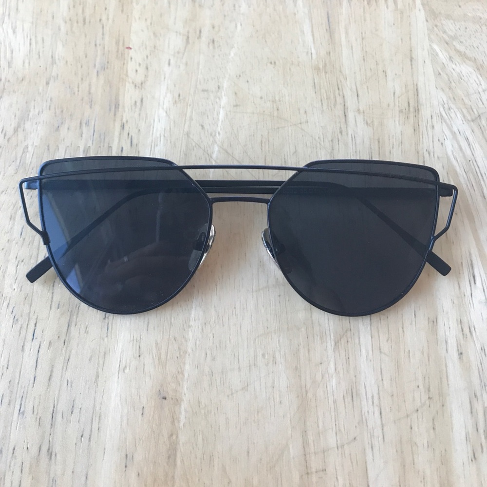 In style, super cute sunnies!