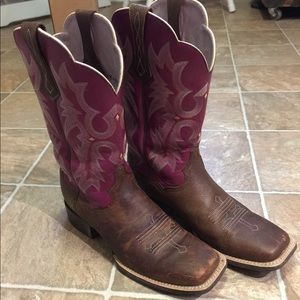Women's Ariat size 9 boots