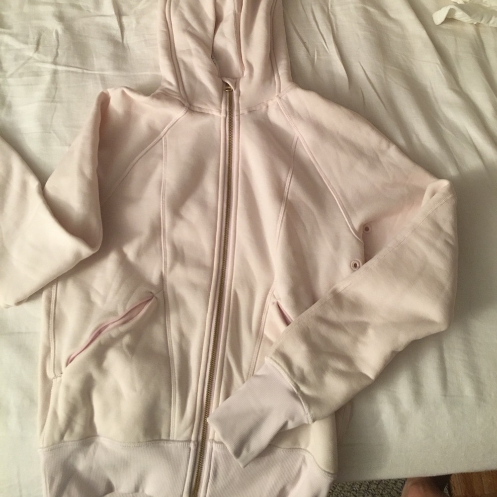 Never worn lululemon super soft hoodie