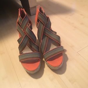 Bright summer wedge