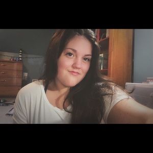 Meet your Posher, Megan