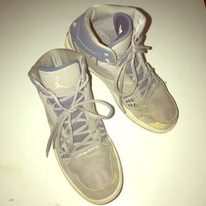 JORDAN shoes high top.