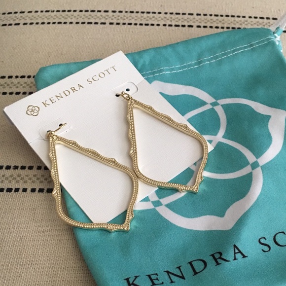 Kendra Scott Jewelry - Kendra Scott • Sophia gold drop earrings