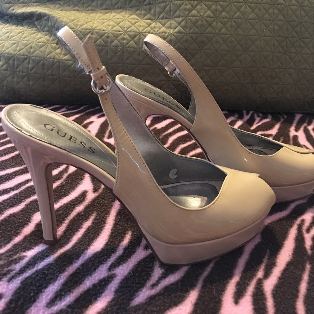 Cream peep toe Guess heels