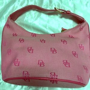 NWOT Dooney and Bourke pink handbag