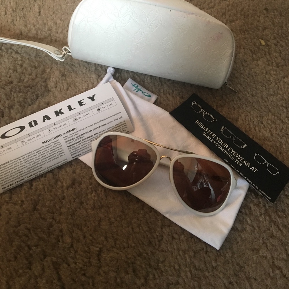 Oakley aviators