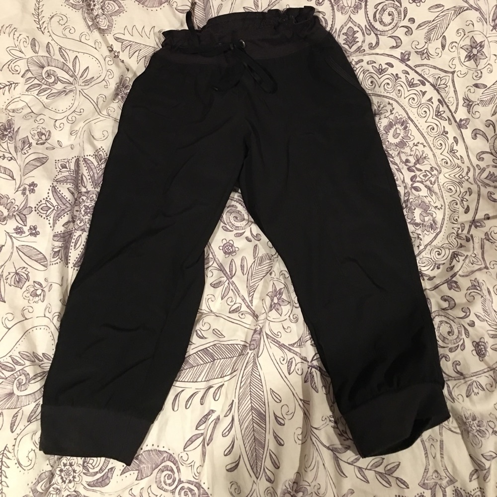 Soybu crop pants