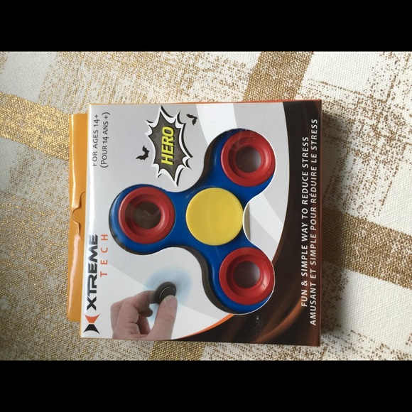 3 Fidgit Spinners Hero Edition. - Picture 3 of 5