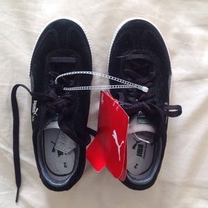 Boys Puma Shoes Size 2