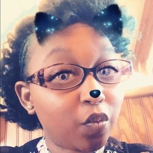 Meet your Posher, Yasmine